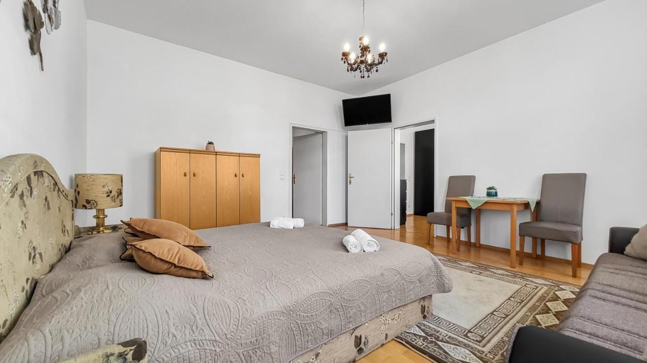Apartamento Adalbert *