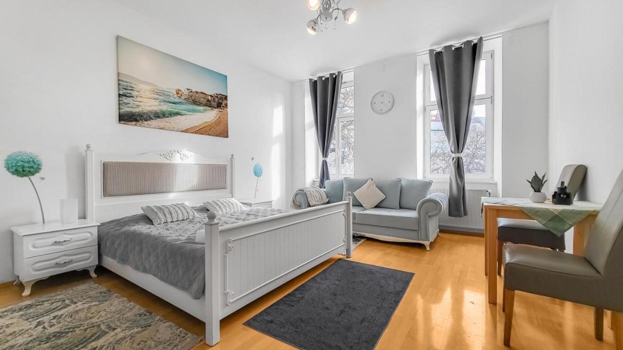 Adalbert Apartamento *